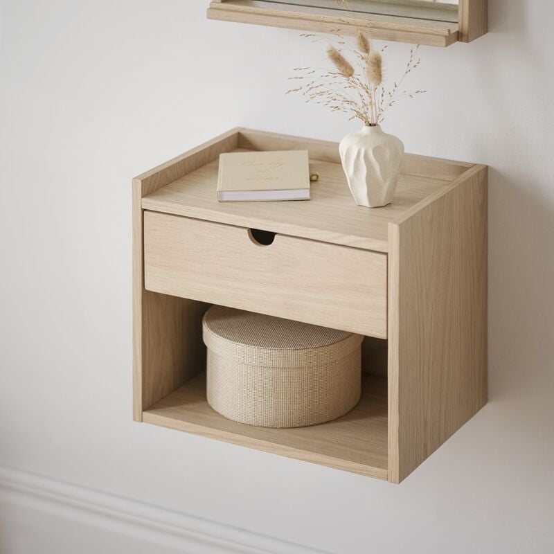 Rowico Home Hillmond seinään kiinnitettävä yöpöytä 40x27 cm valkolakattu tammi